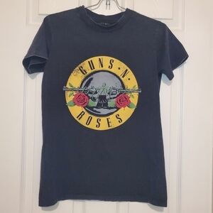 Guns N Roses x Cotton On Adult T-Shirt Size X Small Gray/Black